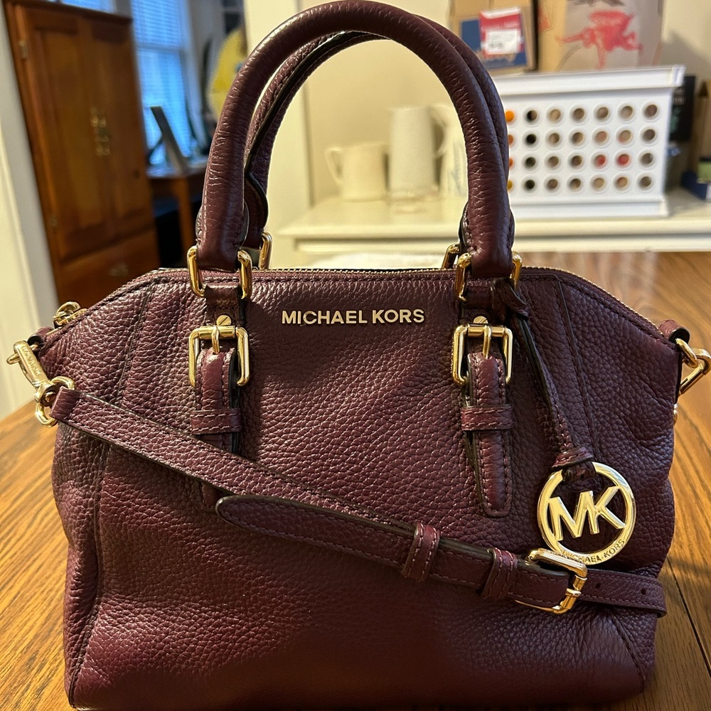 Michael Kors Purse (purple)